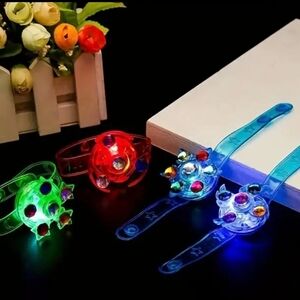 12 pcs LED Light Up Fidget Spinner Party Favors Set, Colorful Flashing Bracelets